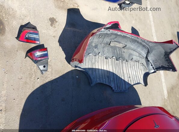 7SAYGDEF9RF101218 2024 TESLA MODEL Y Red Սարքավորումների վահանակի տեսք