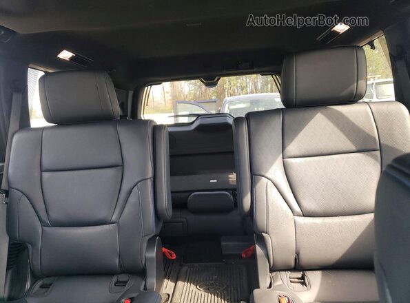 7SVAAABA1SX060513 2025 TOYOTA SEQUOIA Gray უკანა სავარძლების ხედი