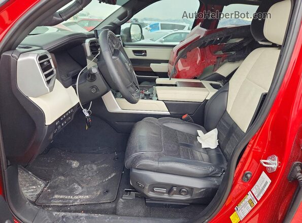 7SVAAABA2RX026347 2024 TOYOTA SEQUOIA Красный Вид салона спереди