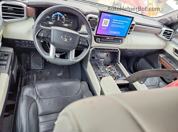 7SVAAABA2RX026347 2024 TOYOTA SEQUOIA Красный Вид панели приборов