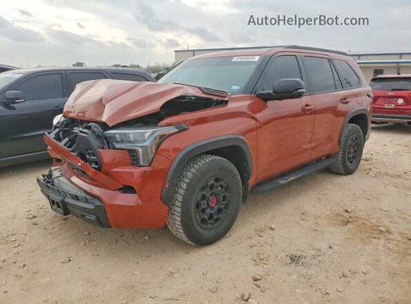 7SVAAABA4RX022025 2024 TOYOTA SEQUOIA Коричневый Передняя левая четверть