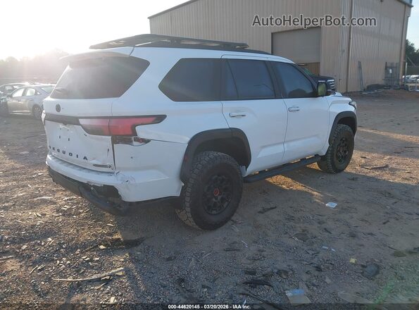 7SVAAABA5SX052706 2025 TOYOTA SEQUOIA Белый Задняя правая четверть