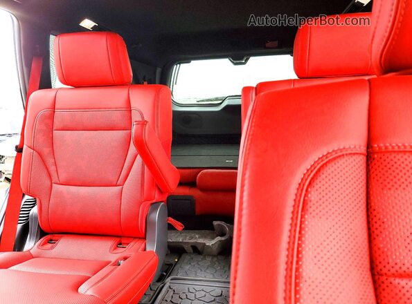 7SVAAABA9SX060971 2025 TOYOTA SEQUOIA Gray უკანა სავარძლების ხედი