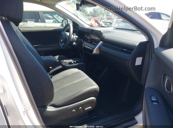 7YAKR4DA4SY038336 2025 HYUNDAI IONIQ 5 White Vista interior delantera