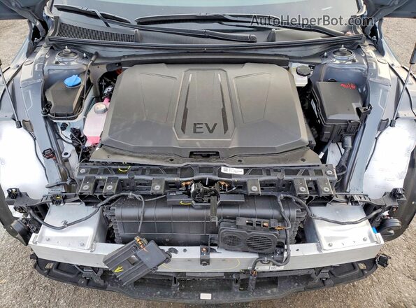 7YAKR4DA8TY041368 2026 HYUNDAI IONIQ Gray Widok komory silnika