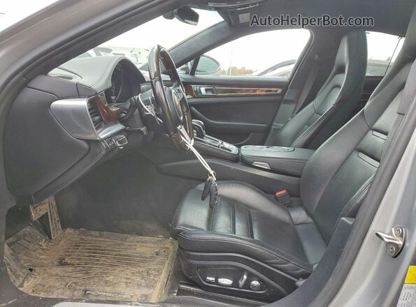 WP0AH2A79KL147049 2019 PORSCHE PANAMERA Серебряный Вид панели приборов