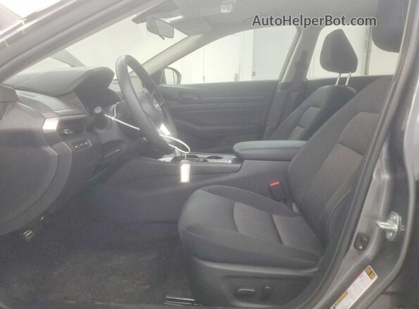 1N4BL4DV3TN311318 2026 NISSAN ALTIMA Gray Widok wnętrza z przodu