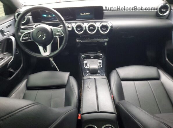 WDD3G4EB5KW033642 2019 MERCEDES-BENZ A Gray Widok zestawu wskaźników