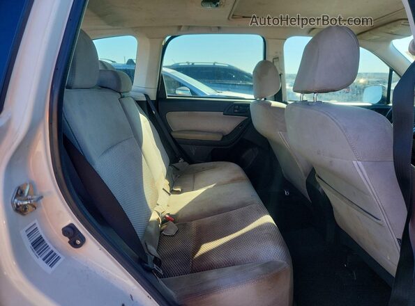 JF2SJAEC8JH415456 2018 SUBARU FORESTER 2.5 White Widok komory silnika