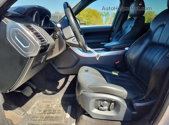 SALWR2FV4HA132420 2017 LAND ROVER RANGE Silver Widok deski rozdzielczej