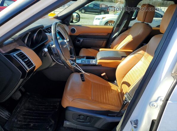 SALRHBBK4HA043944 2017 LAND ROVER DISCOVERY White Widok deski rozdzielczej