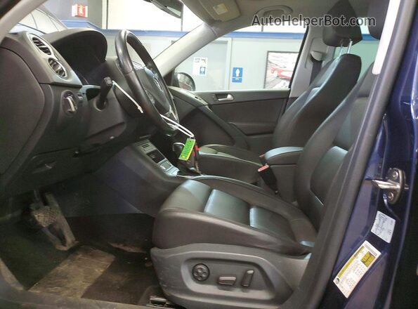 WVGBV7AX3GW609228 2016 VOLKSWAGEN TIGUAN Синий Вид панели приборов