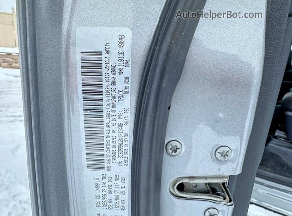 3C63RRHL2KG715406 2019 RAM 3500 Gray Widok wnętrza z tyłu