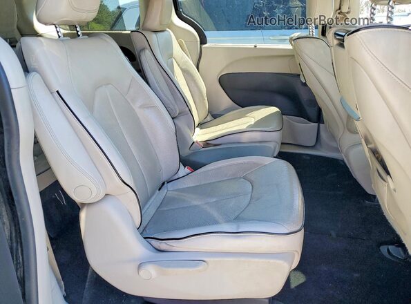 2C4RC1N76JR144881 2018 CHRYSLER PACIFICA Черный Вид подкапотного пространства