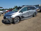 2021 Honda Odyssey Touring Silver vin: 5FNRL6H82MB042561