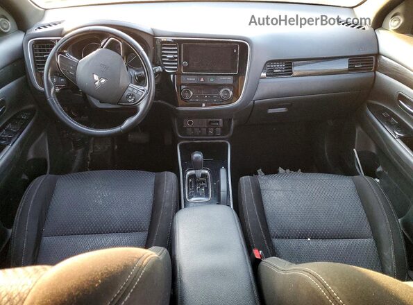JA4AD3A37JZ020675 2018 MITSUBISHI OUTLANDER Черный Вид щитка приборов