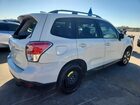 2018 Subaru Forester 2.5i Premium White vin: JF2SJAEC8JH415456