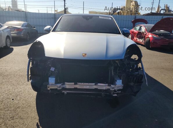 WP1BE2AY8NDA51058 2022 PORSCHE CAYENNE Silver Vista trasera