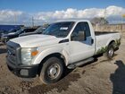 2016 Ford F250 Super Duty Белый vin: 1FTBF2A66GEB35695 Damage: Left Front Fender, Dent(S) W/ Paint Dmg, 3 To 4 Inches