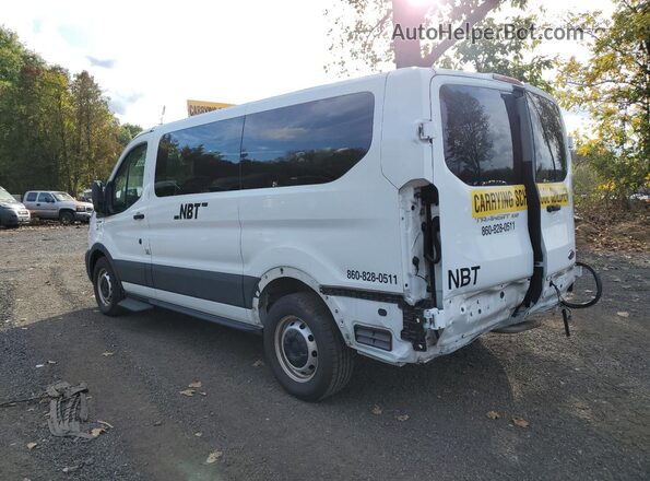 1FMZK1Y86NKA59689 2022 FORD PASSENGER White Задня права чверть