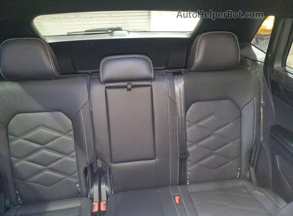 1V2HC2CA7TC206346 2026 VOLKSWAGEN ATLAS Silver Widok wnętrza z tyłu
