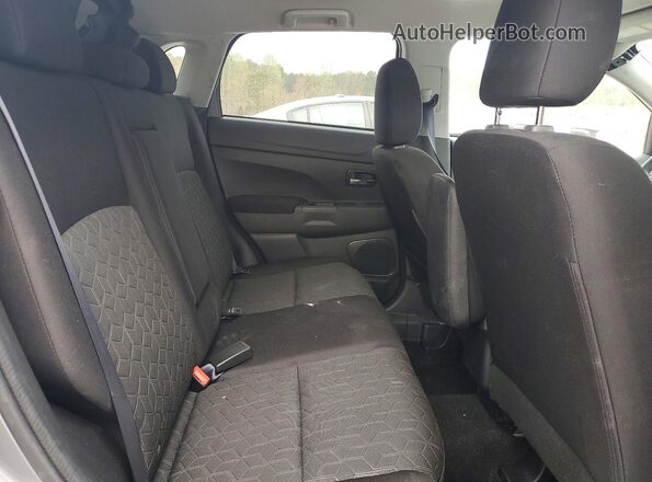 JA4ARUAU0SU008723 2025 MITSUBISHI OUTLANDER Gray Widok komory silnika