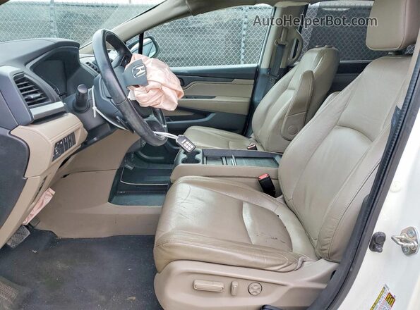 5FNRL6H79JB104119 2018 HONDA ODYSSEY White Vista interior delantera