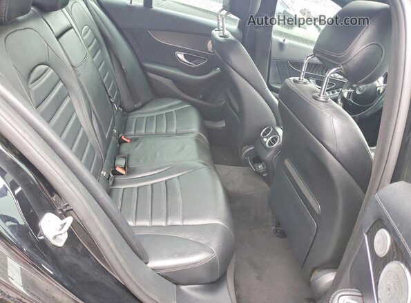 55SWF6EBXJU255195 2018 MERCEDES-BENZ C Black Вид задньої частини салону