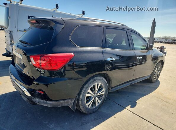 5N1DR2MN9HC672671 2017 NISSAN PATHFINDER Черный Задняя правая четверть