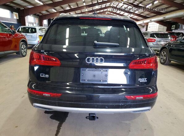 WA1ANAFY8J2178733 2018 AUDI Q5 Черный Вид салона спереди