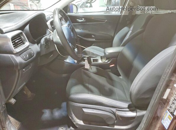 5XYPGDA30KG564383 2019 KIA SORENTO Бордовый Вид панели приборов