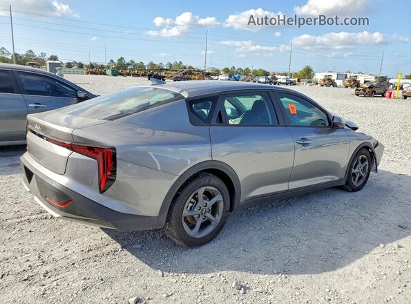 3KPFT4DE5SE186353 2025 KIA K4 Gray Przód prawy