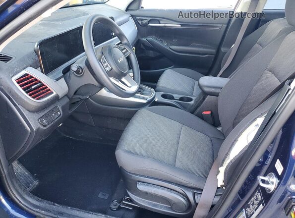 KNDEP2AA0T7847889 2026 KIA SELTOS Синий Вид салона спереди