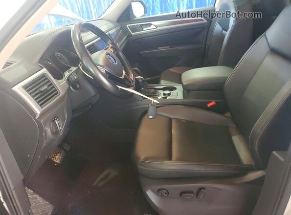 1V2UR2CA8KC504058 2019 VOLKSWAGEN ATLAS White Widok deski rozdzielczej