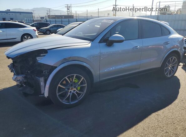 WP1BE2AY8NDA51058 2022 PORSCHE CAYENNE Silver Vista tres cuartos delantera izquierda