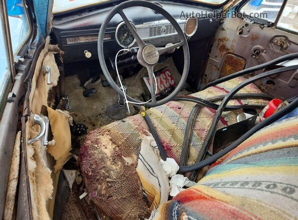 ID008441 1946 CHEVROLET STYLE Blue Dashboard view