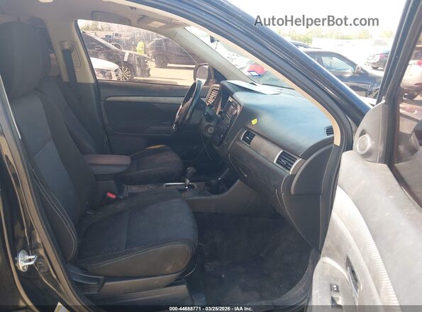 JA4AD2A3XGZ016719 2016 MITSUBISHI OUTLANDER Черный Вид салона спереди