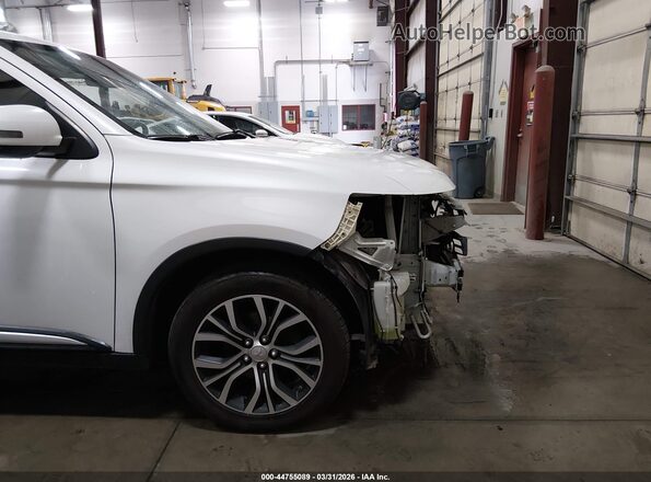 JA4AD3A3XGZ052660 2016 MITSUBISHI OUTLANDER White 