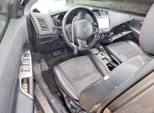 JA4AP3AW6JZ028008 2018 MITSUBISHI OUTLANDER Коричневый Вид панели приборов