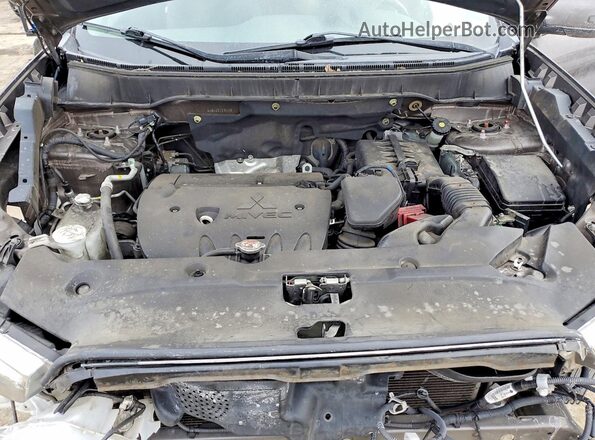 JA4AP3AW6JZ028008 2018 MITSUBISHI OUTLANDER Коричневый Вид подкапотного пространства