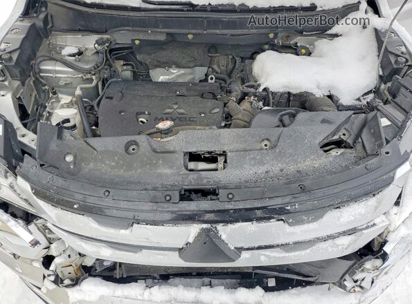 JA4APVAU5MU015214 2021 MITSUBISHI OUTLANDER Серебряный Вид подкапотного пространства