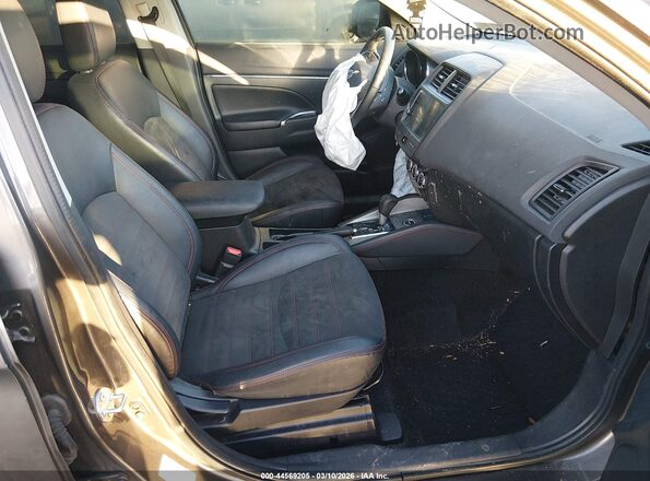 JA4AR3AW7JZ012829 2018 MITSUBISHI OUTLANDER SPORT Серый Вид салона спереди