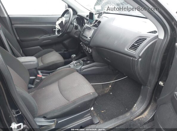 JA4AR3AW8HZ065873 2017 MITSUBISHI OUTLANDER SPORT Черный Вид салона спереди