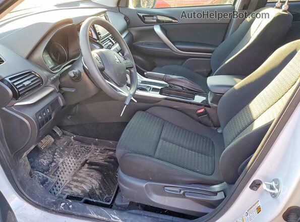 JA4ATUAA0RZ005230 2024 MITSUBISHI ECLIPSE Silver Widok wnętrza z przodu