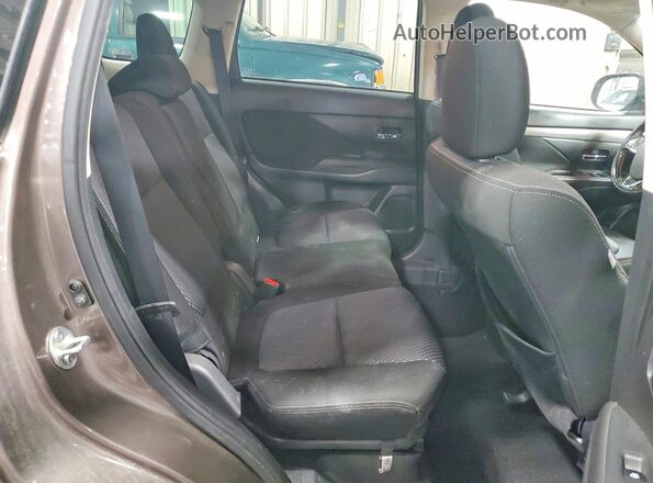 JA4AZ3A39HZ014436 2017 MITSUBISHI OUTLANDER Серый Вид задней части салона