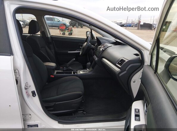 JF1GPAB66G8301679 2016 SUBARU IMPREZA White Widok wnętrza z przodu
