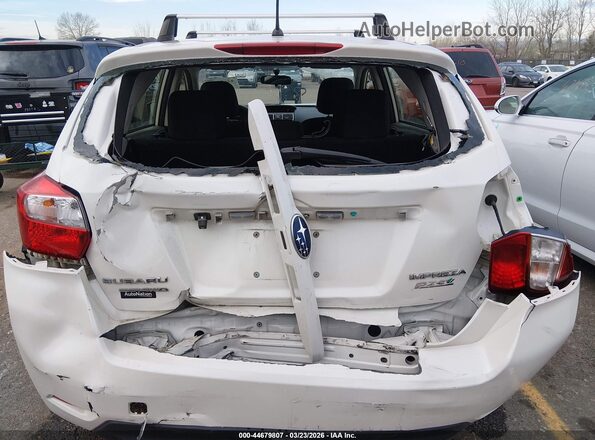 JF1GPAB66G8301679 2016 SUBARU IMPREZA White Widok z przodu