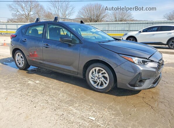 JF1GUABC9S8239122 2025 SUBARU IMPREZA Серый Передняя правая четверть