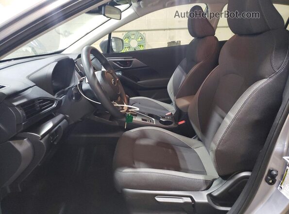JF1GUABC9S8339821 2025 SUBARU IMPREZA Серебряный Вид салона спереди