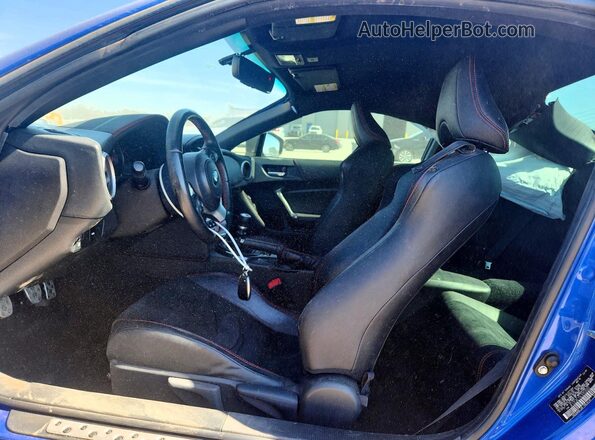 JF1ZCAC15L9703592 2020 SUBARU BRZ Blue Widok wnętrza z przodu